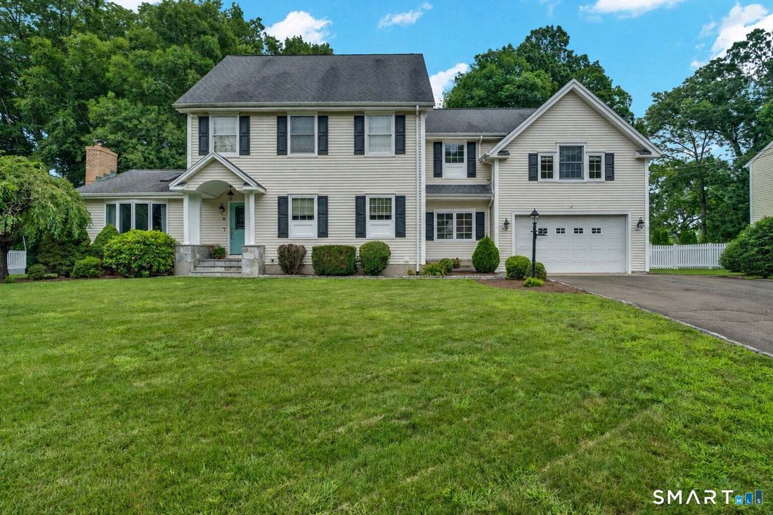 House in Trumbull, Connecticut, United States 1 - 18665790