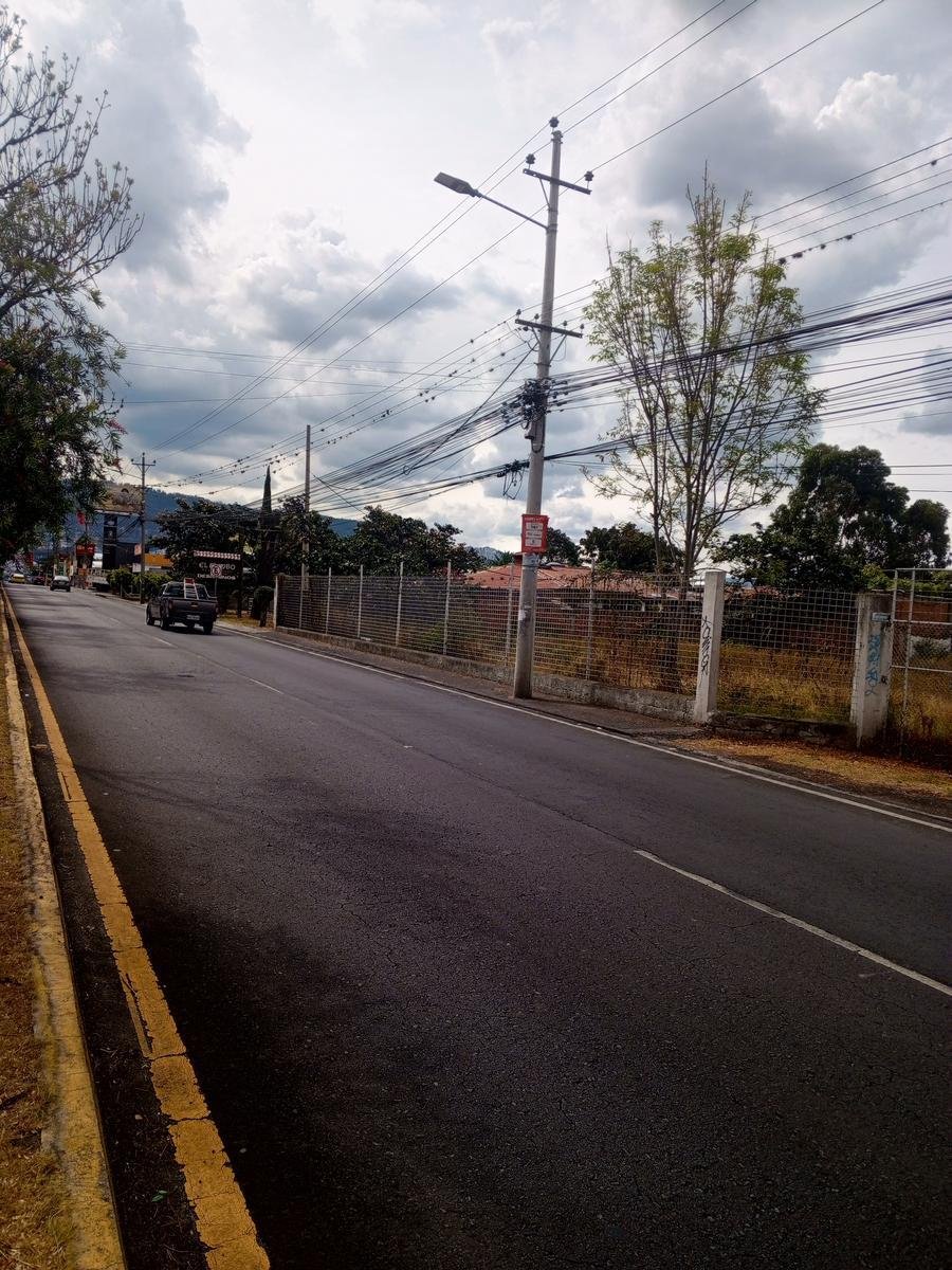 Land in Quito, Pichincha, Ecuador 2 - 18661477