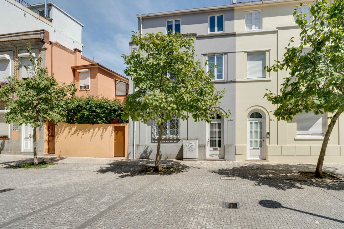 Villa in Paranhos, Porto District, Portugal 2 - 18664366
