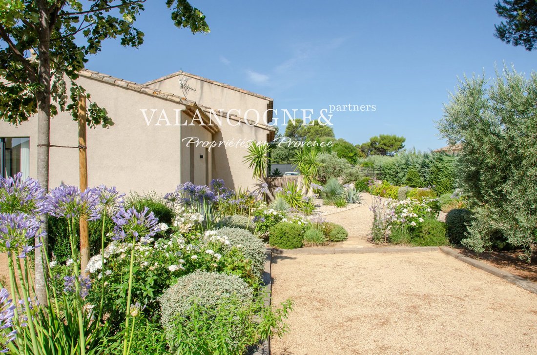 Casa a Eygalières, Provenza-Alpi-Costa Azzurra, Francia 5 - 18541110