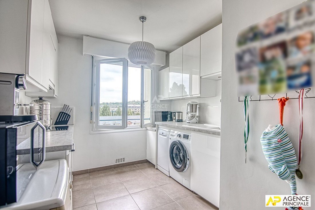 Apartment in Notre Dame, Versailles, France 5 - 18662519