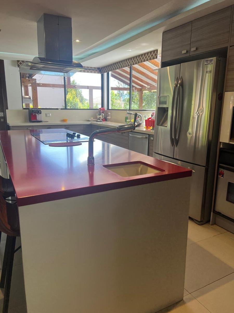 House in Quito, Pichincha, Ecuador 2 - 18660222