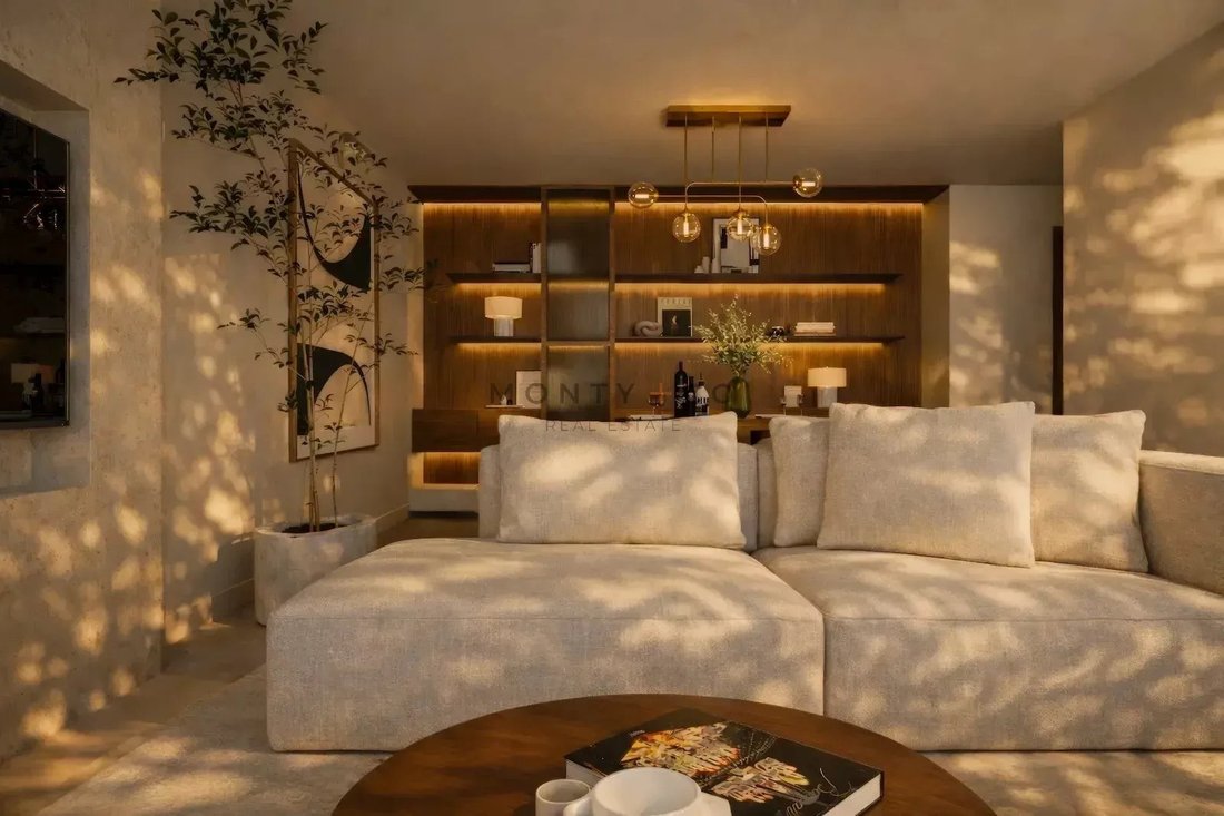 Apartment in Zone Ouest Urbaine, Saint-Tropez, France 3 - 18000849