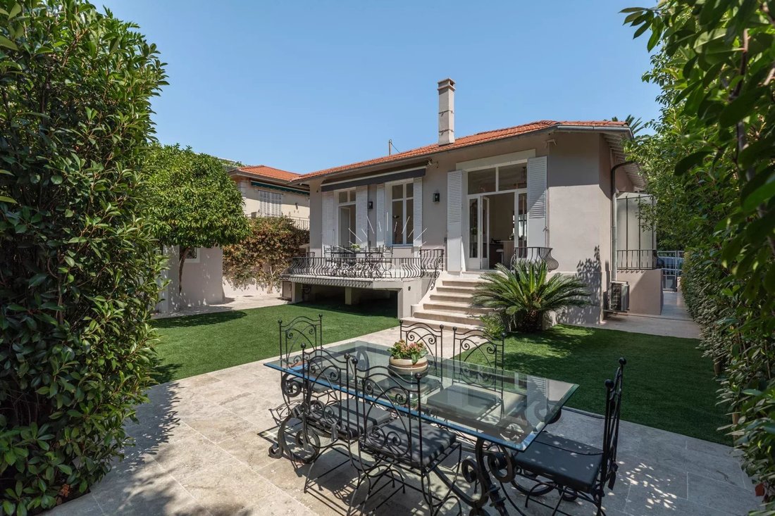 Villa in La Source, Cannes, France 1 - 18660853