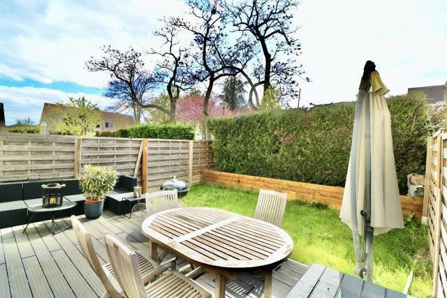 House in Arrondissement of Bobigny, Ile-de-France, France 2 - 15869241