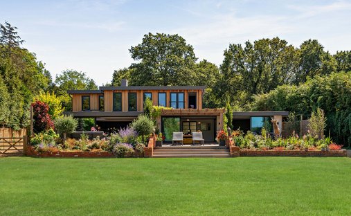 House in Whitmoor, Worplesdon, England 1