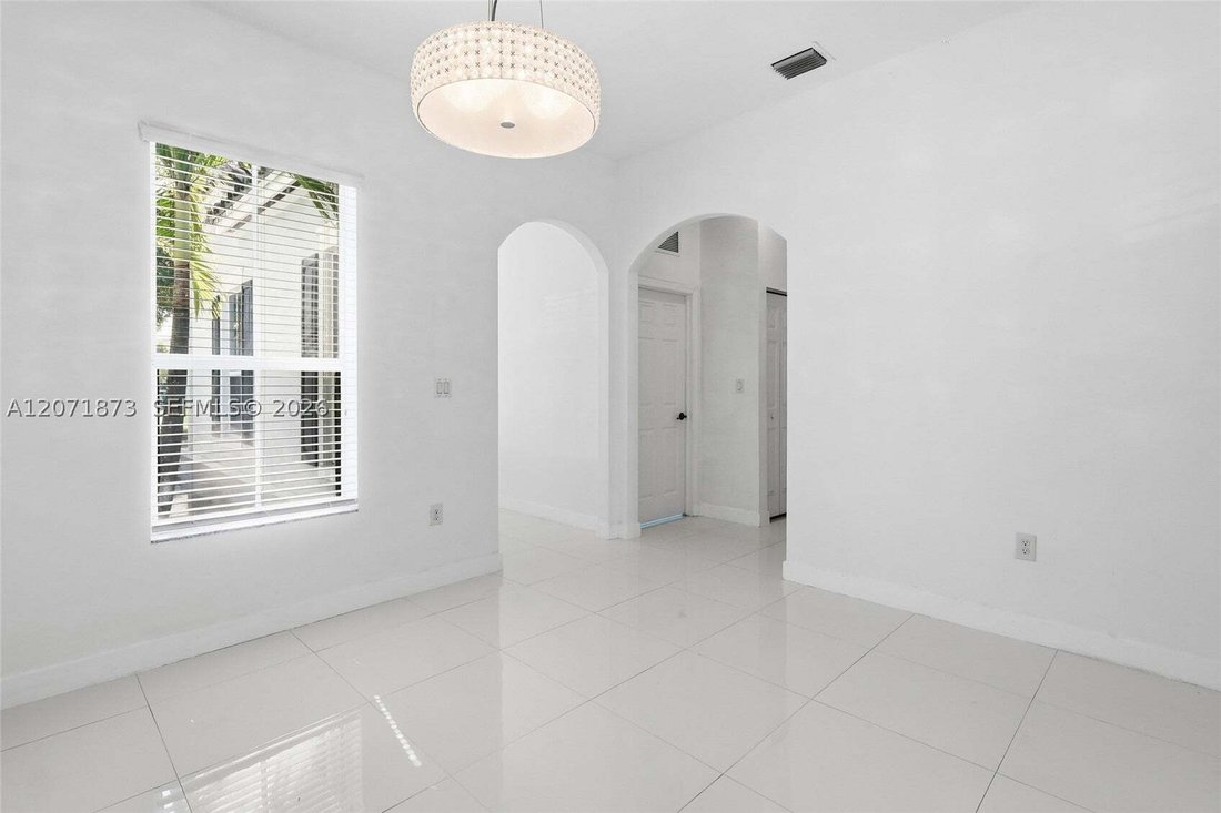 House in Miami, Florida, United States 5 - 18669065