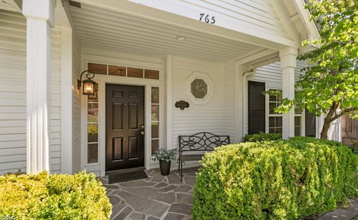 House in Applegate, Oregon, United States 1