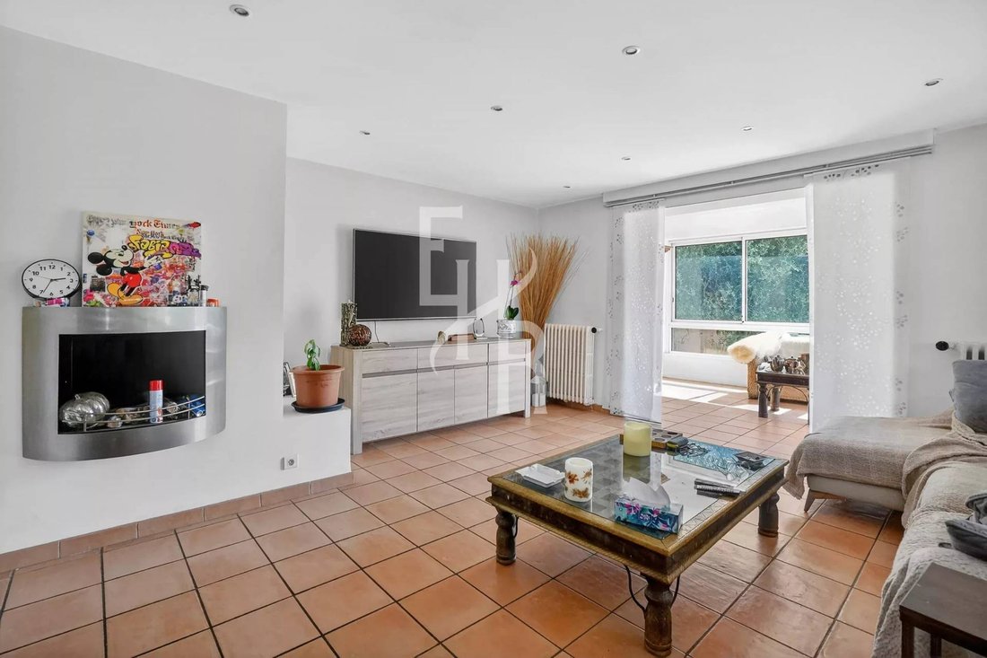 Villa in Cannes, Provence-Alpes-Côte d'Azur, France 2 - 17907115