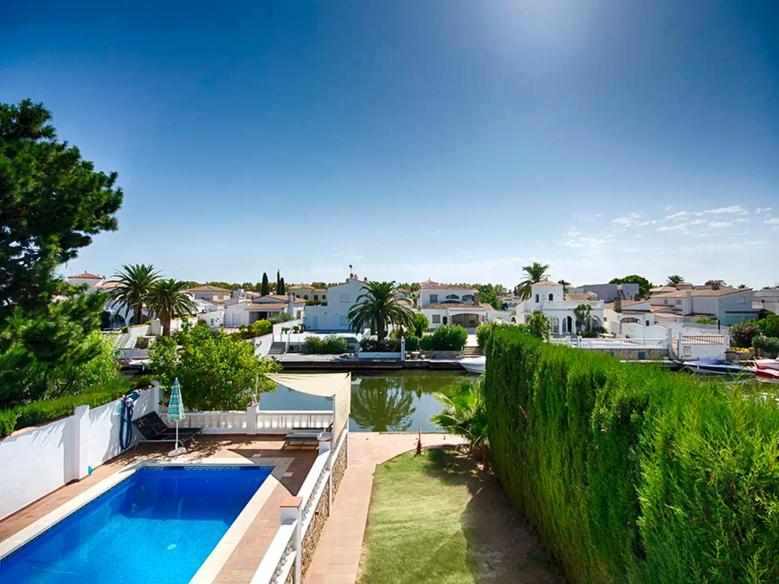 House in Empuriabrava, Catalonia, Spain 3 - 18667802