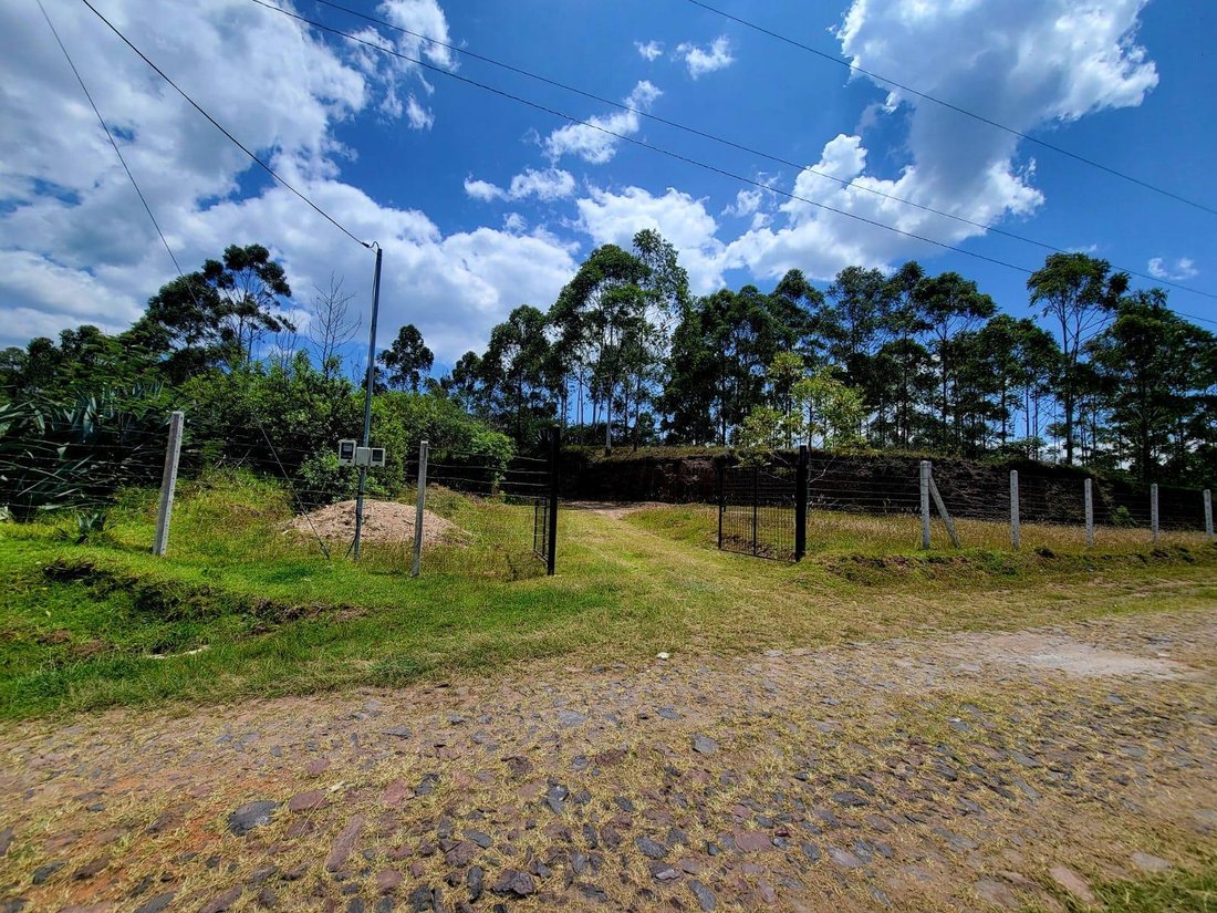 Land in Quito, Pichincha, Ecuador 2 - 18661402