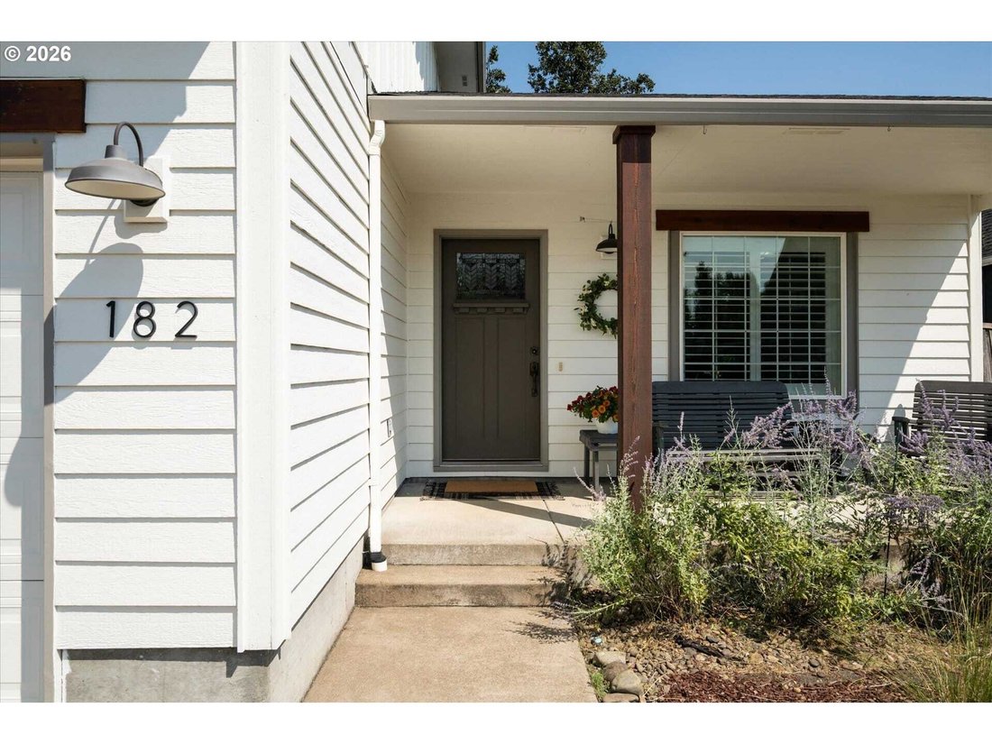 House in Creswell, Oregon, United States 3 - 18670618
