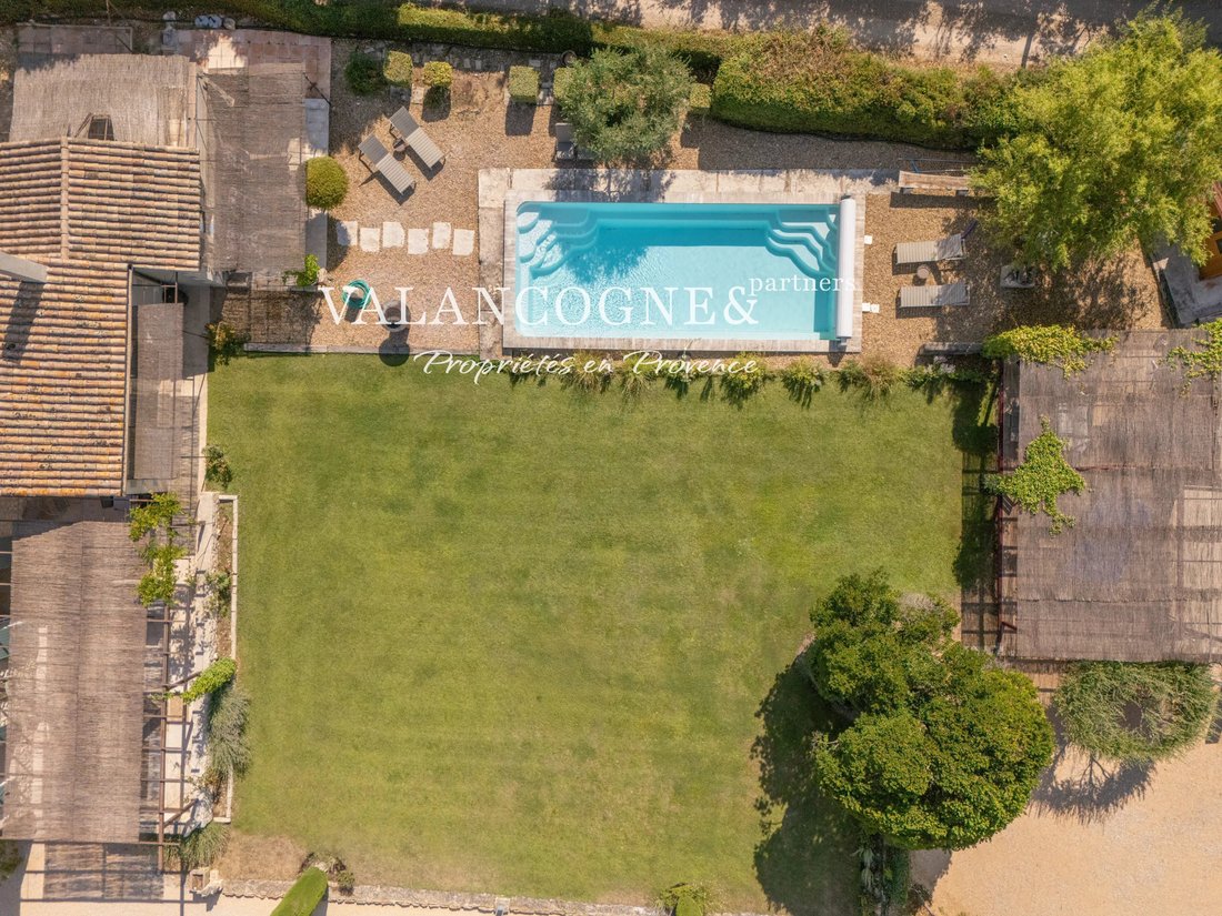 Casa a Saint-Remy-de-Provence, Provenza-Alpi-Costa Azzurra, Francia 2 - 15449301