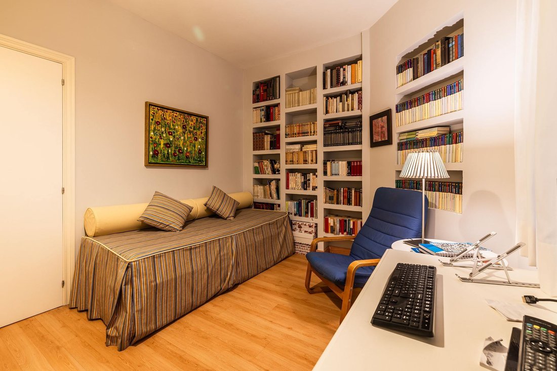 Apartment in Chamberi, Madrid, Spain 4 - 18659312