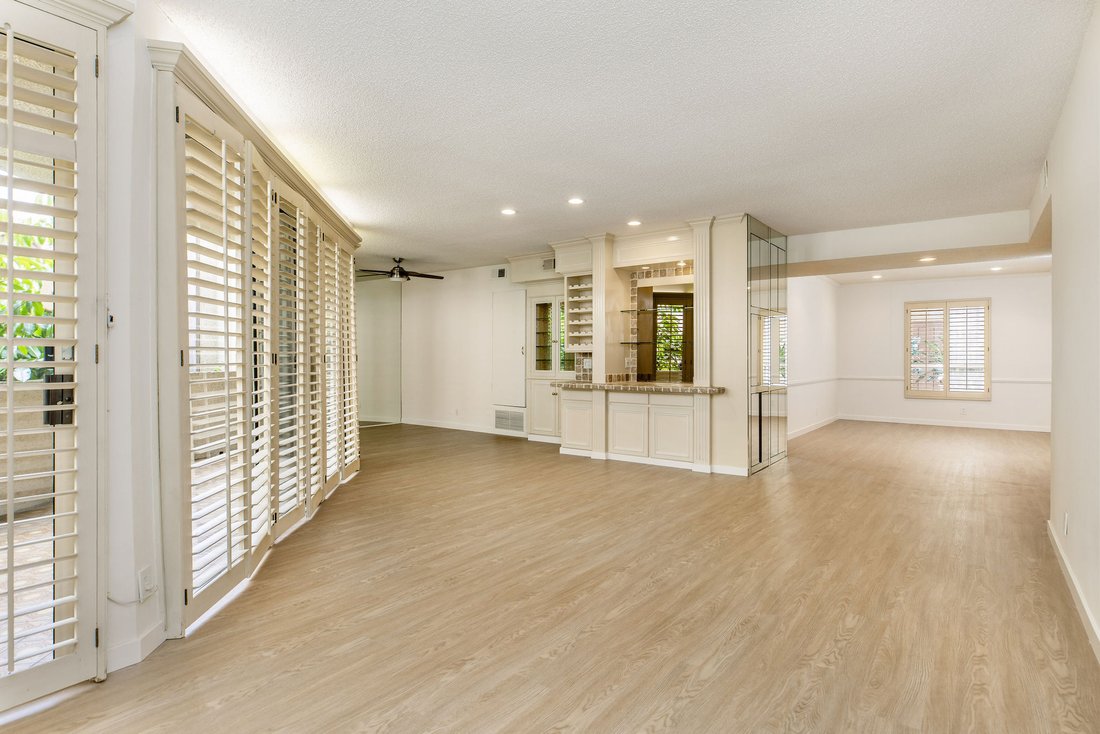 Condo in Los Angeles, California, United States 4 - 18666456