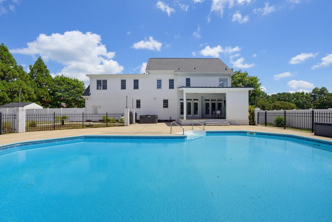 House in Fuquay-Varina, North Carolina, United States 4 - 18670934
