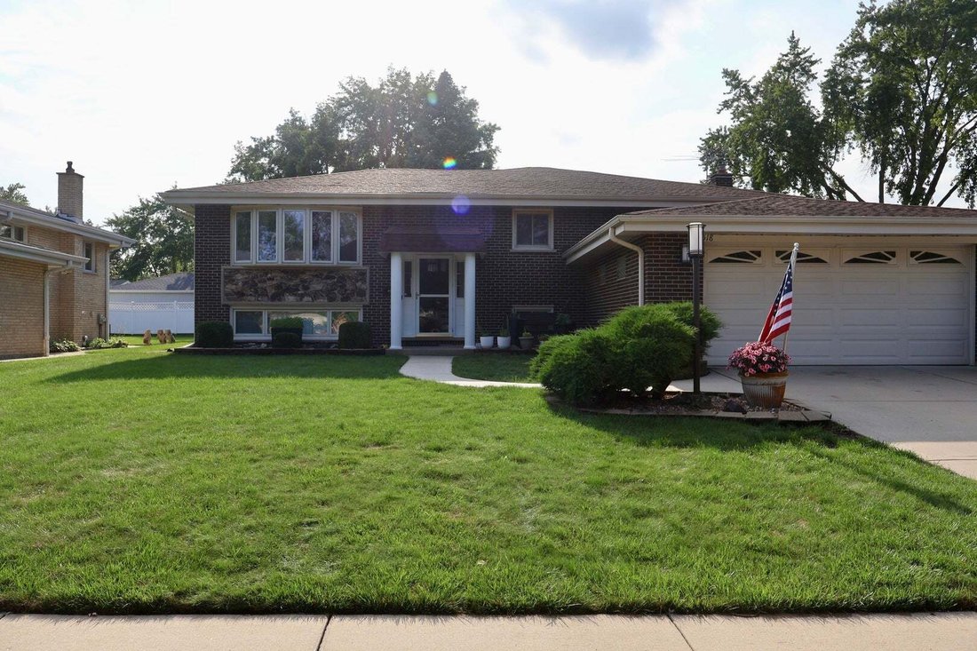 House in Addison, Illinois, United States 1 - 18663125