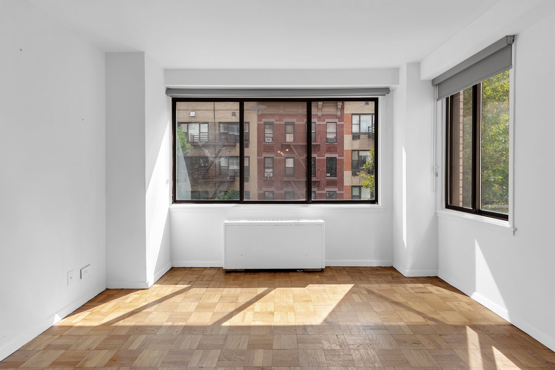 Co Op in New York, New York, United States 3 - 16882217