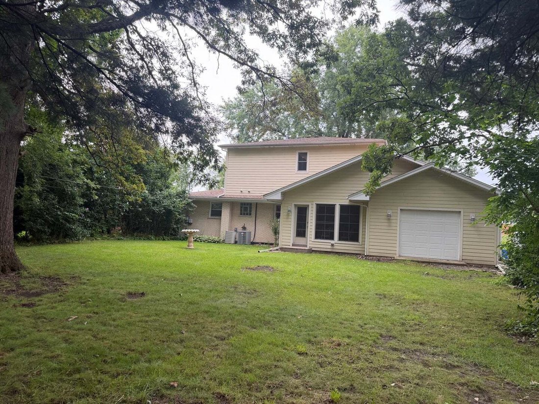 House in Wood Dale, Illinois, United States 3 - 18666147