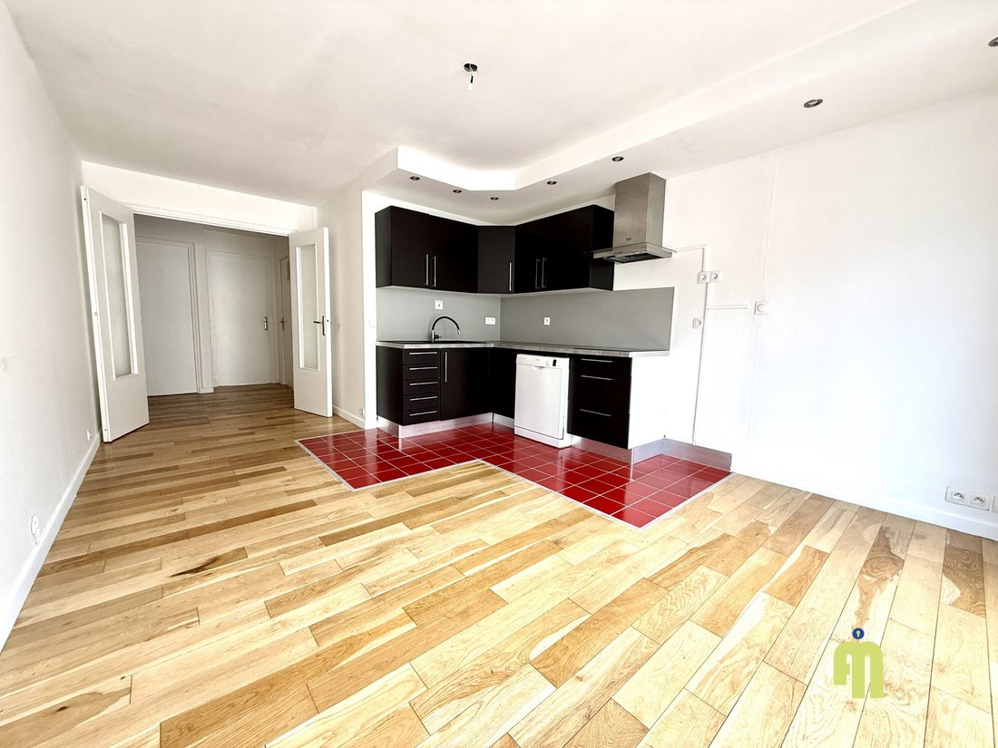 Apartment in Bois de Vincennes, Paris 12e Arrondissement, Paris 4 - 18670431