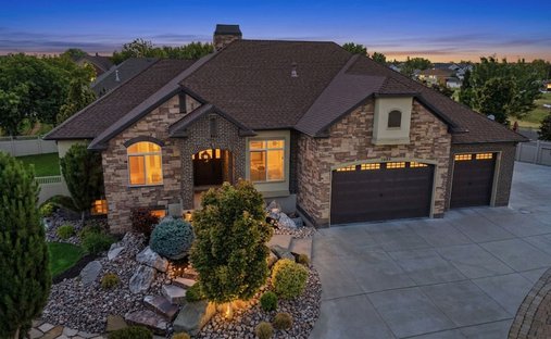 House in Syracuse, Utah, United States 1