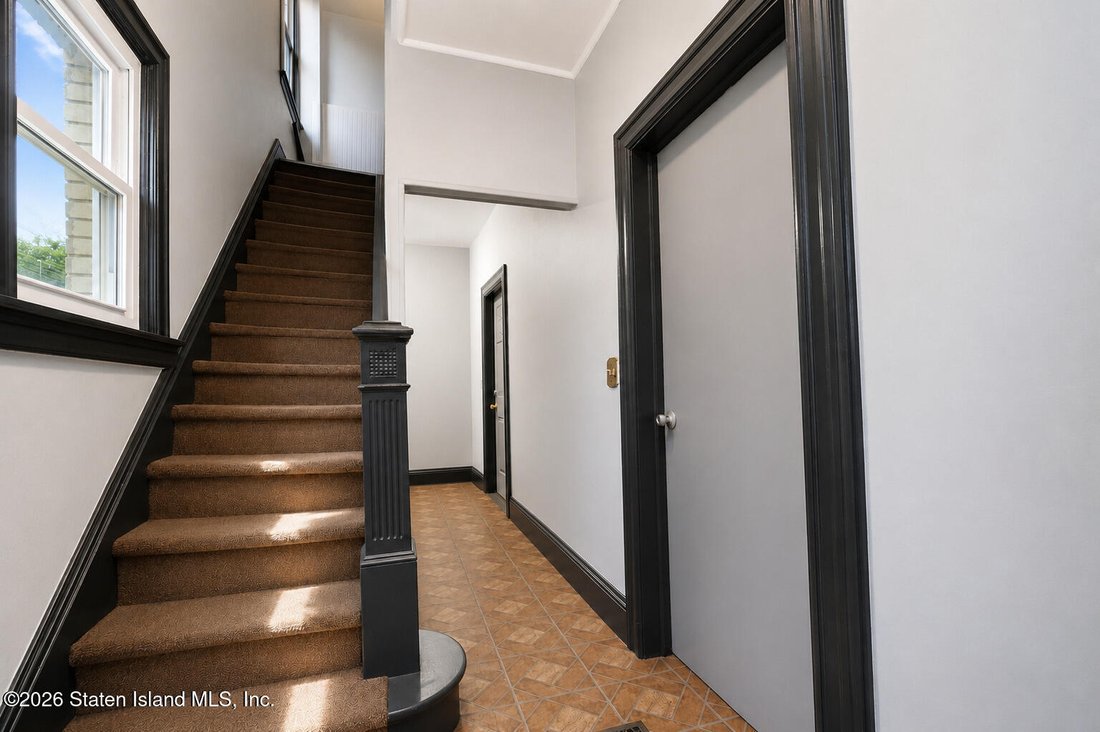 House in New York, New York, United States 4 - 18668754