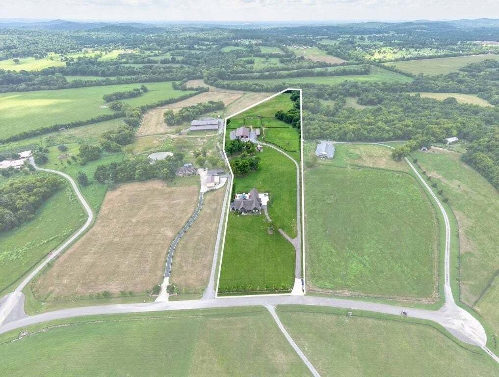 House in Wartrace, Tennessee, United States 2 - 18659513