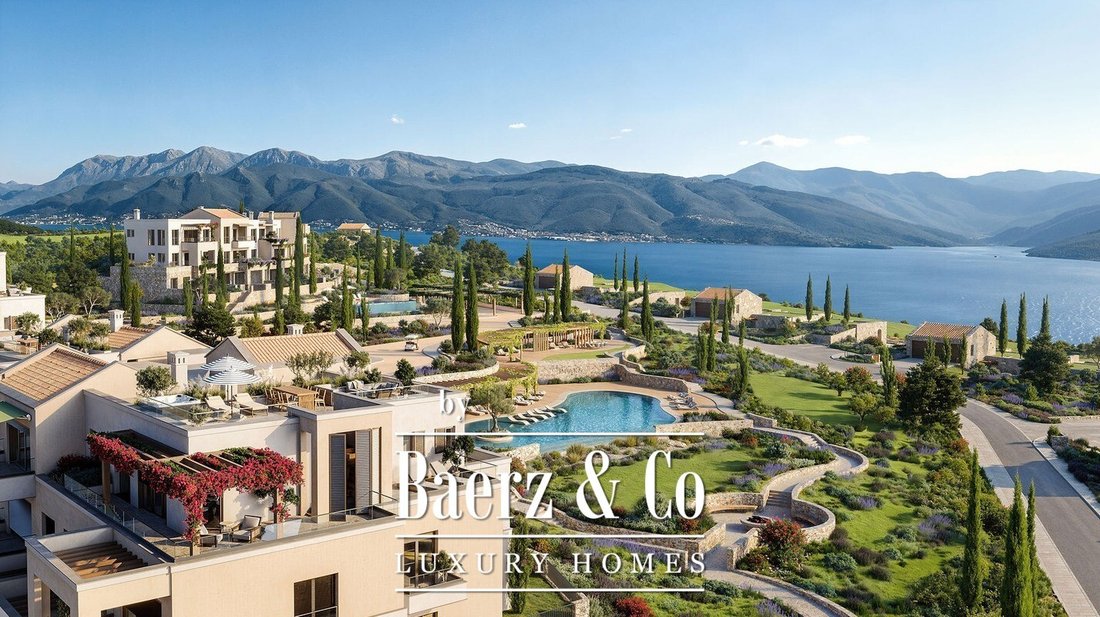 Penthouse in Tivat, Tivat Municipality, Montenegro 1 - 18663223