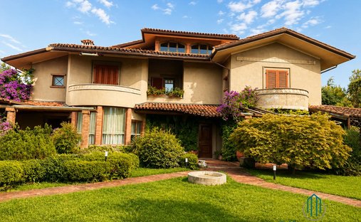 Villa in Caranna-Vaiana, Forte dei Marmi, Toskana 1