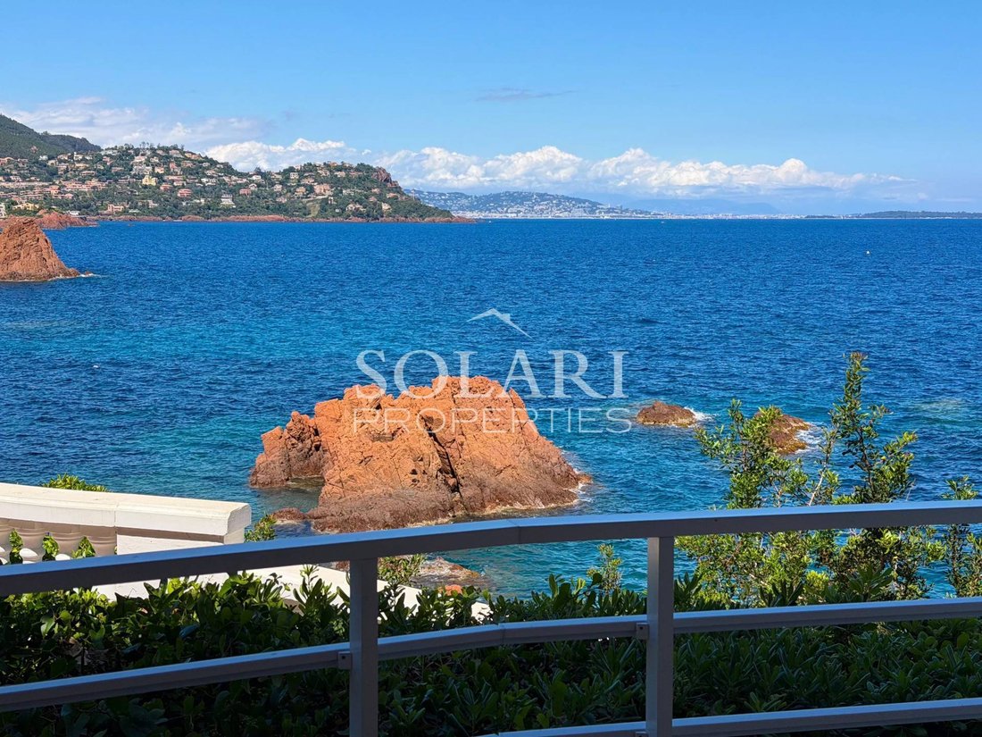 Apartment in Le Dramont-Agay-Anthéor-Le Trayas, Saint-Raphaël, France 1 - 17449046