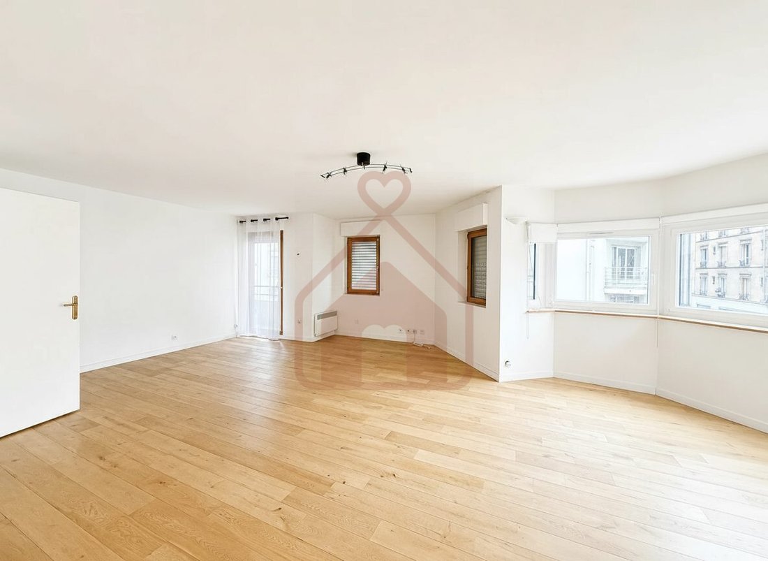 Apartment in Barnufles, Le Kremlin-Bicetre, France 2 - 18665502