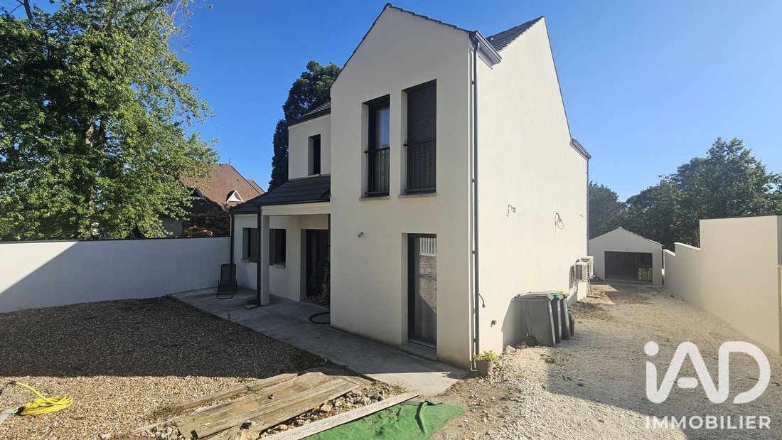 House in Varennes-Jarcy, Ile-de-France, France 3 - 18668164