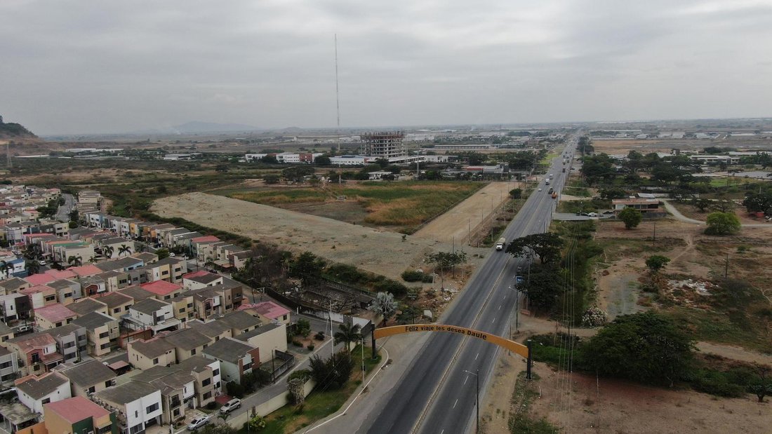 Land in Samborondón, Guayas, Ecuador 5 - 18660177