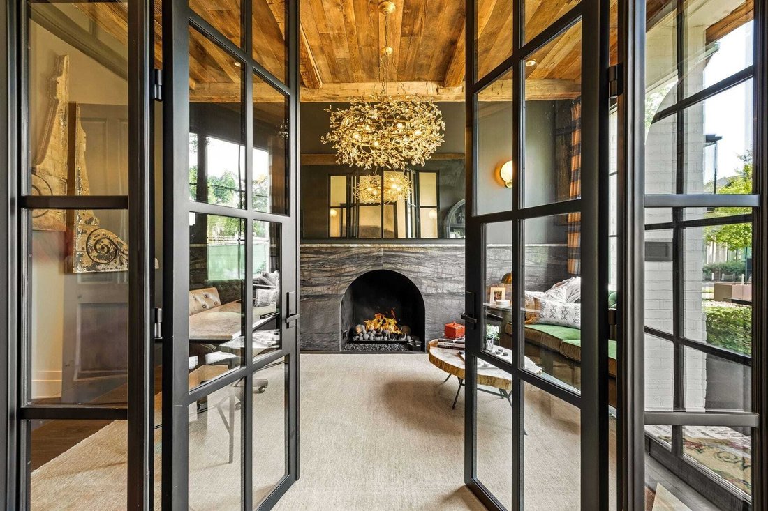 House in Dallas, Texas, United States 4 - 18670259