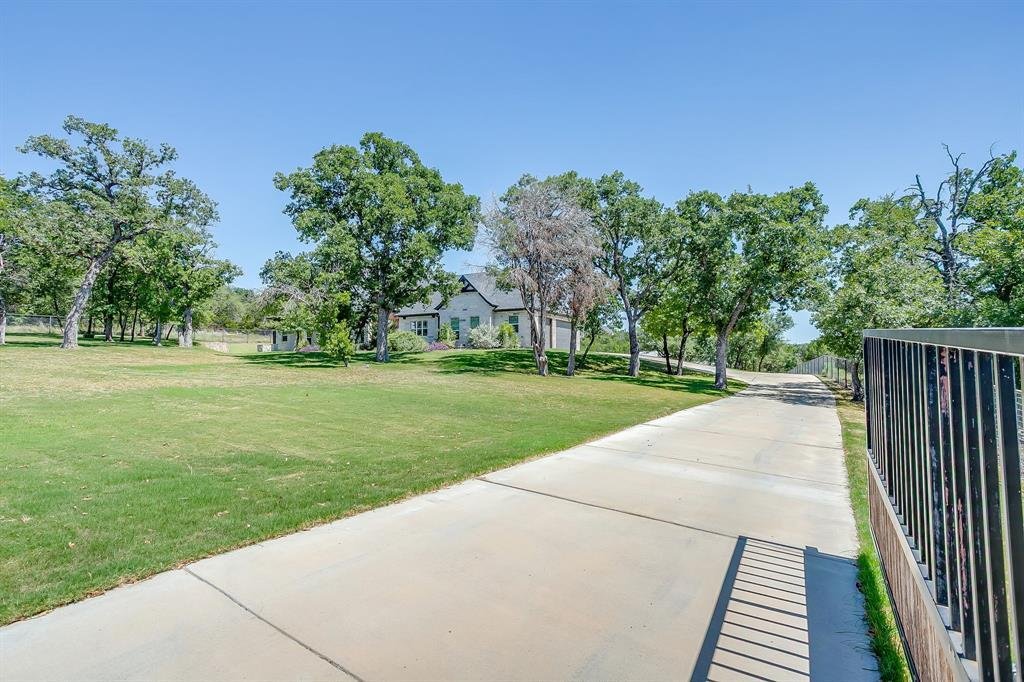 House in Weatherford, Texas, United States 2 - 18659897