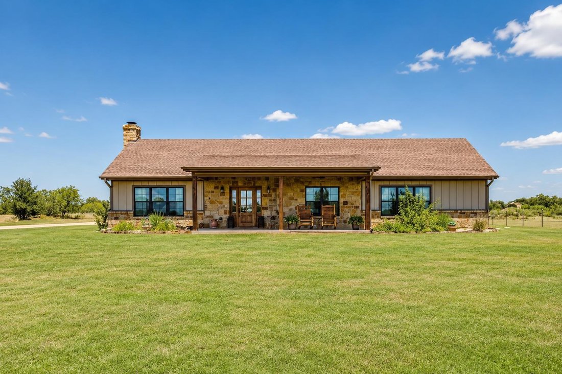 House in Salado, Texas, United States 3 - 18659249