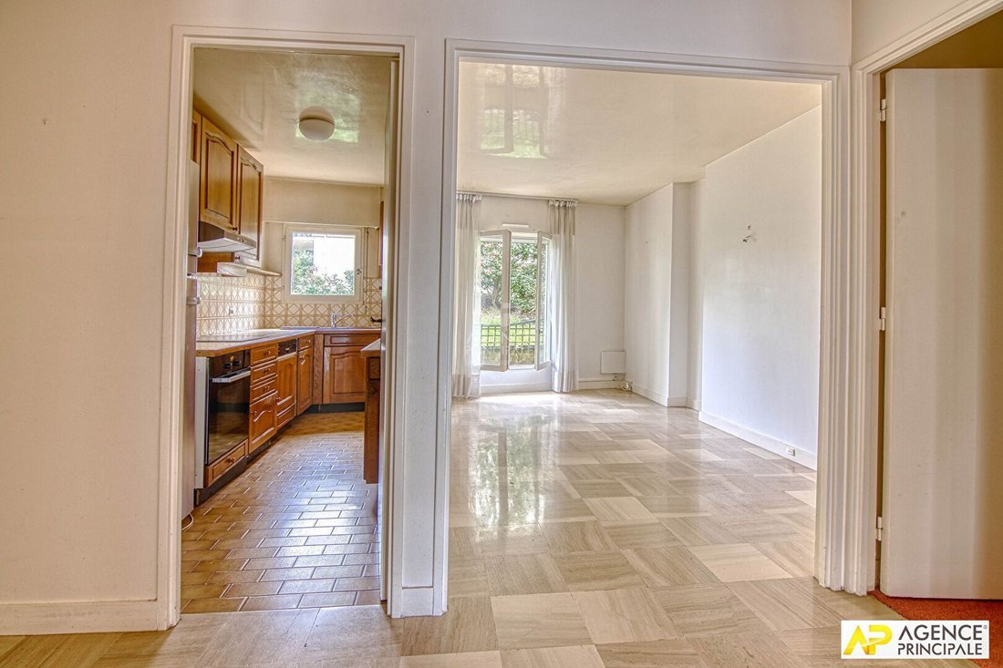 Apartment in Notre Dame, Versailles, France 3 - 18660078