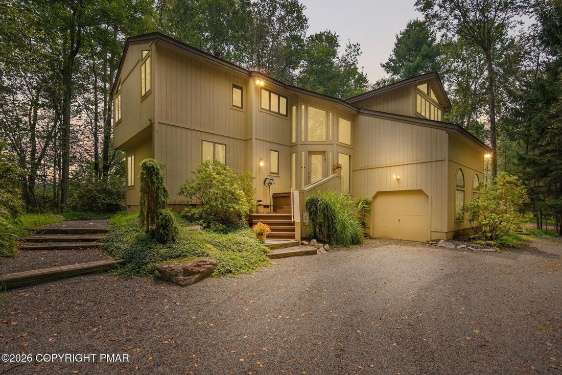 House in Pocono Pines, Pennsylvania, United States 1 - 17863490
