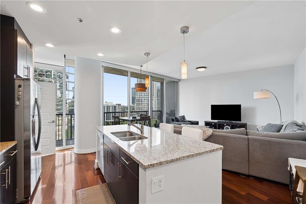 Condo in Atlanta, Georgia, United States 5 - 18663684