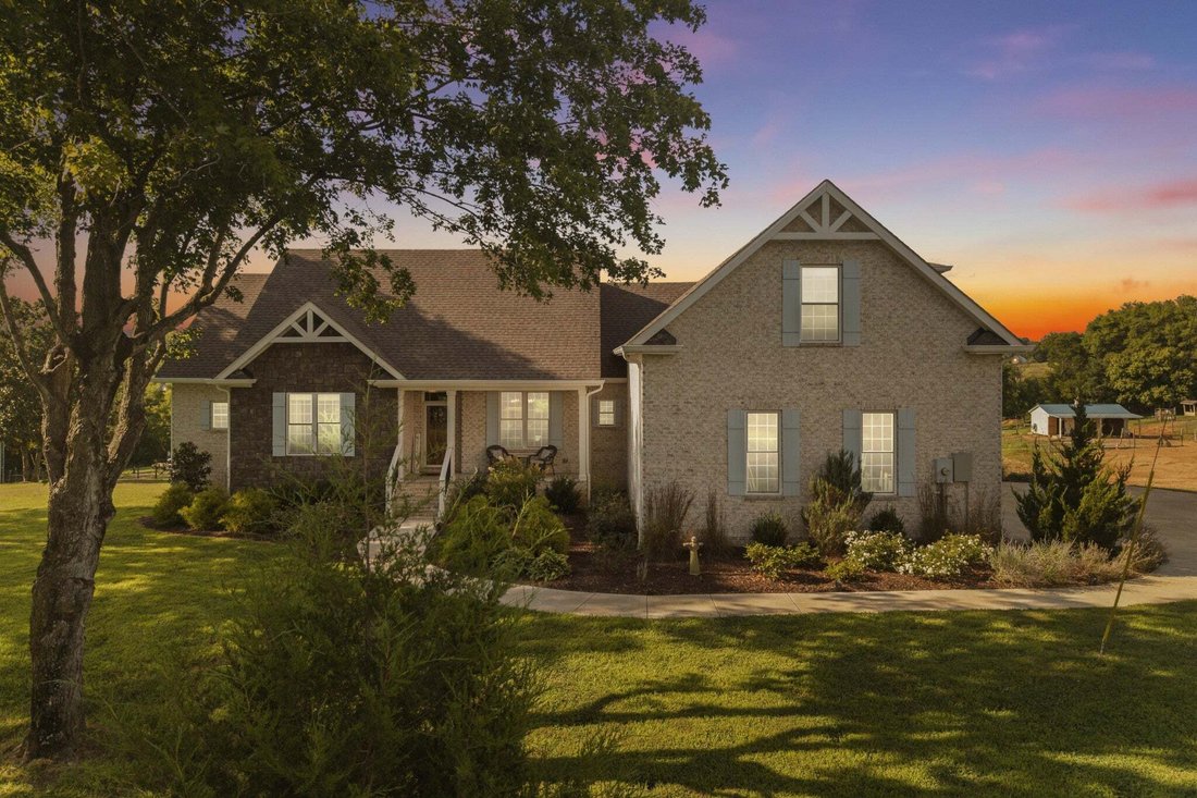 House in Williamsport, Tennessee, United States 1 - 18670755