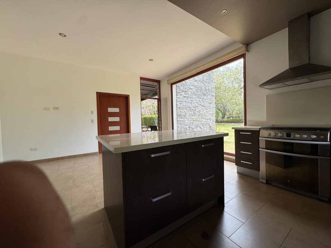 House in Quito, Pichincha, Ecuador 4 - 18661537