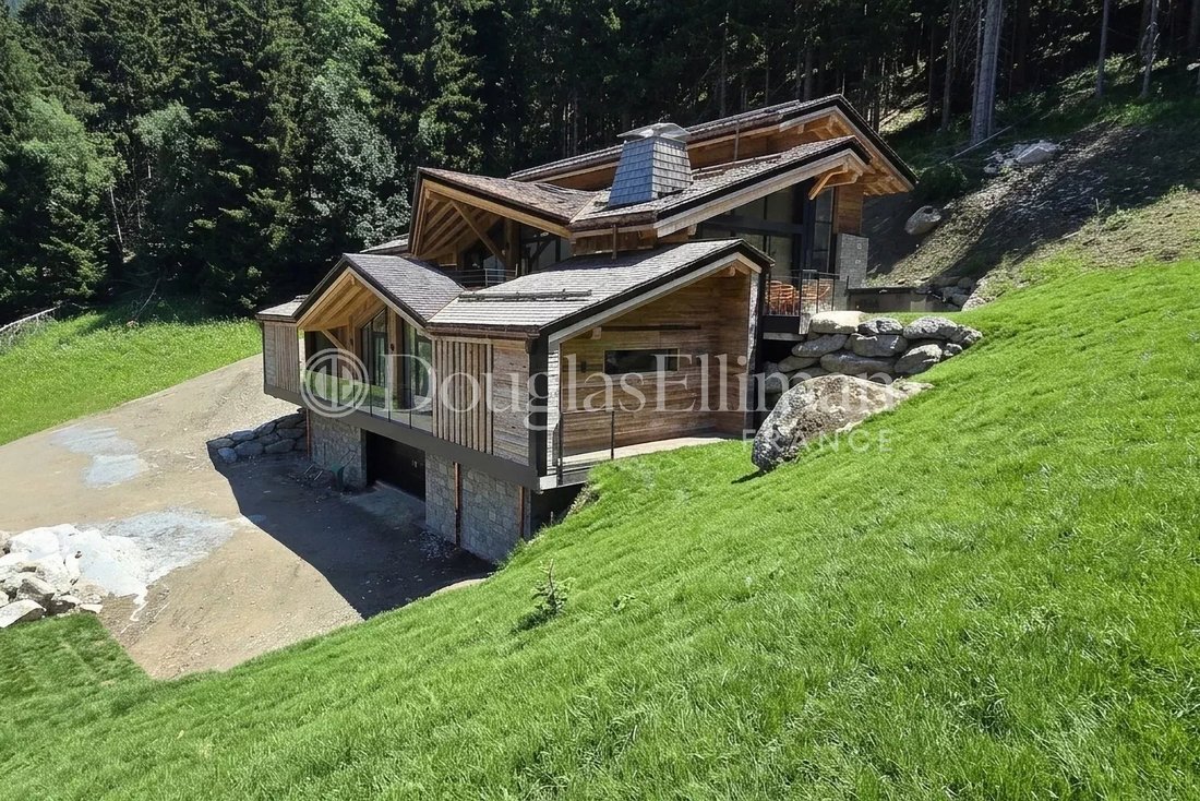 Chalet in Chamonix-Mont-Blanc, Auvergne-Rhône-Alpes, France 2 - 17144940