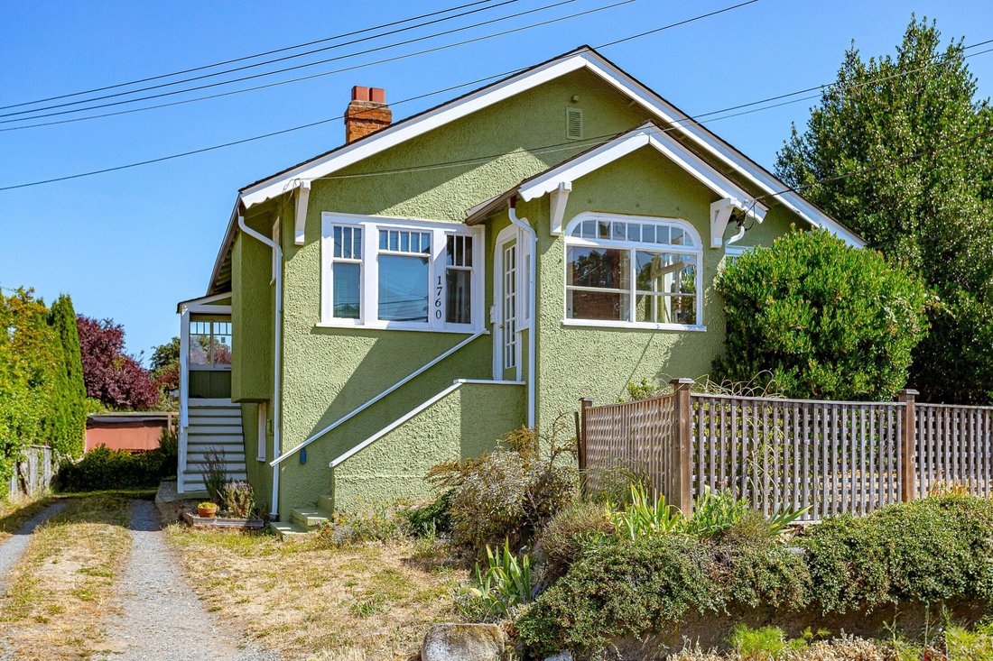 House in Victoria, British Columbia, Canada 1 - 18665570