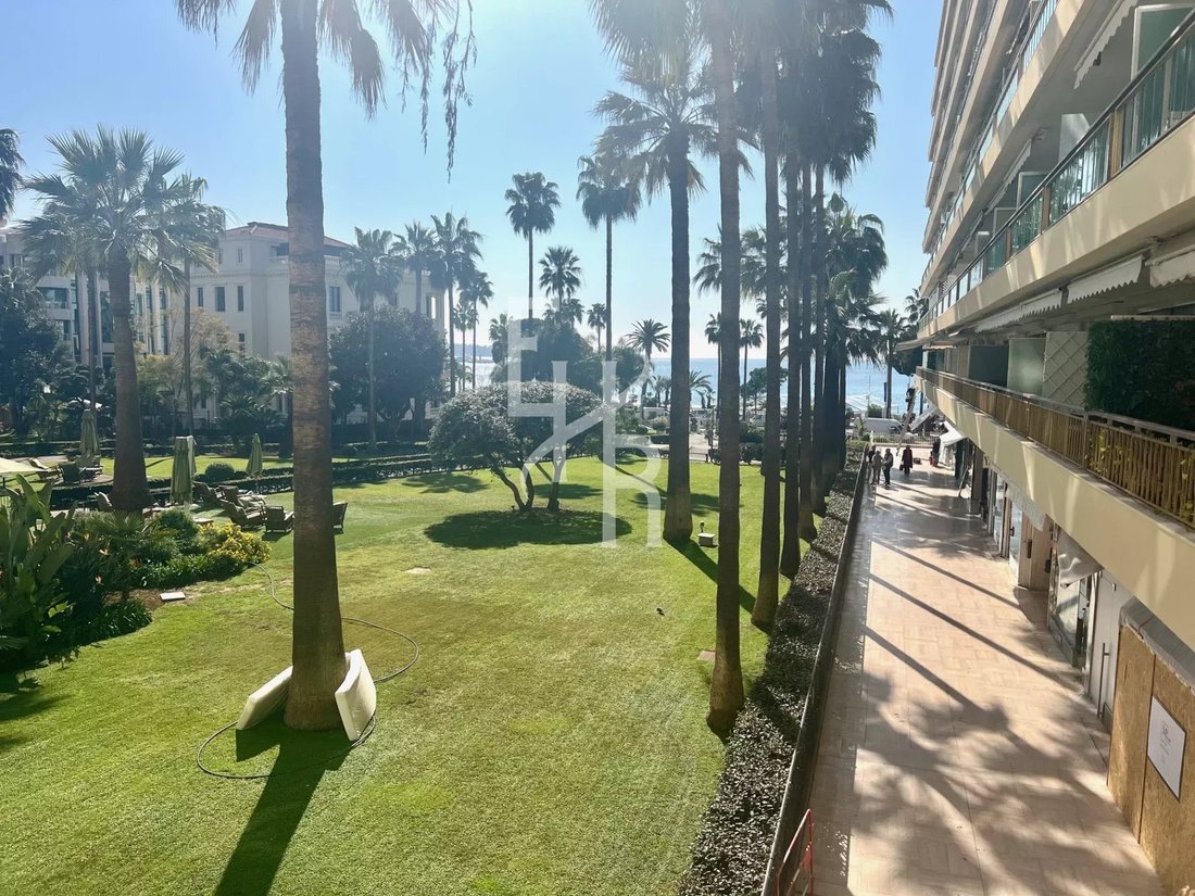 Apartment in Cannes, Provence-Alpes-Côte d'Azur, France 2 - 18298456