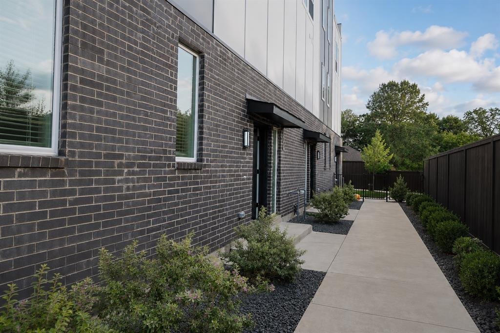 Townhouse in Dallas, Texas, United States 1 - 18669455