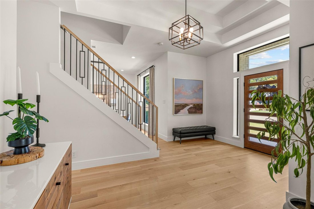 House in Grapevine, Texas, United States 3 - 18670979