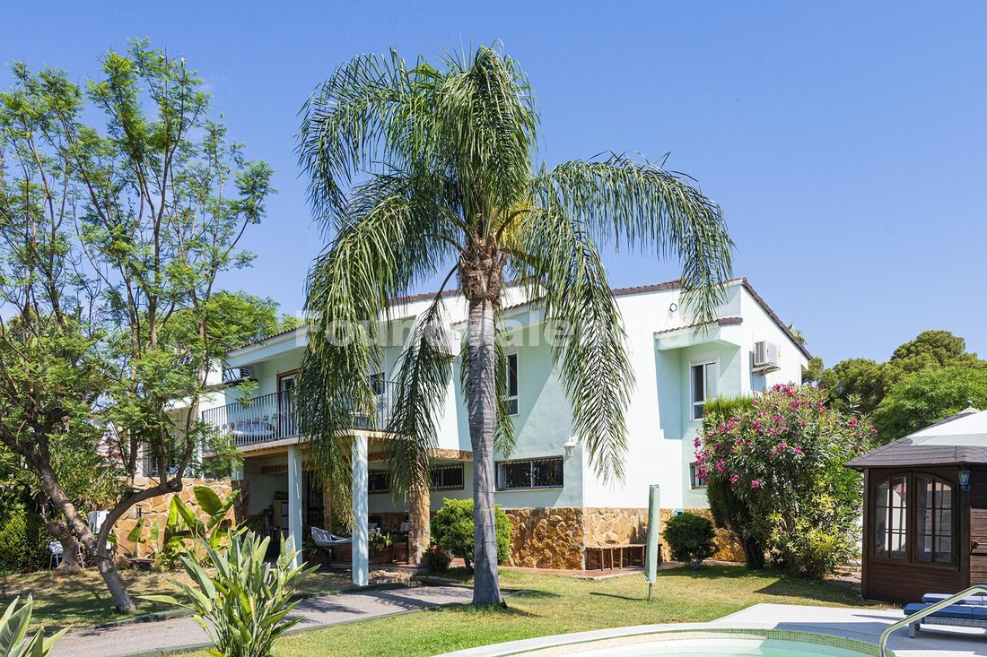 Villa in Naquera / Naquera, Valencian Community, Spain 1 - 18659213