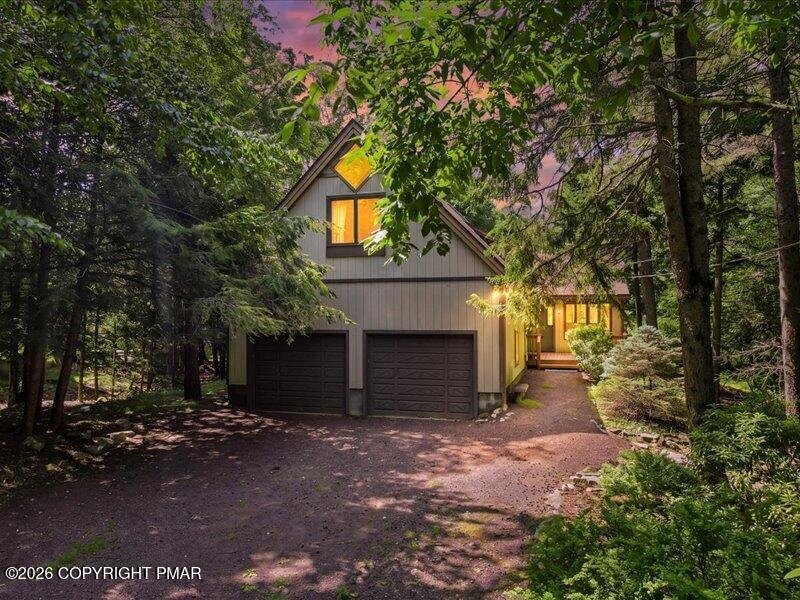House in Pocono Pines, Pennsylvania, United States 4 - 18669061