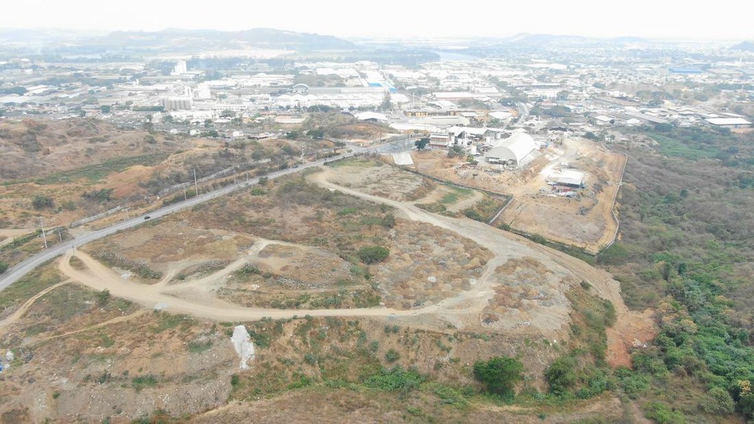 Land in Guayaquil, Guayas, Ecuador 3 - 18660047