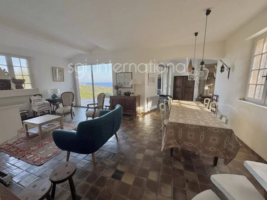 House in Ramatuelle, Provence-Alpes-Côte d'Azur, France 4 - 17707336